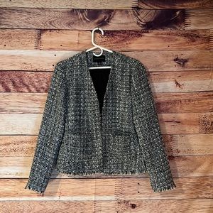 Open front Adrienne Vittadini jacket. Size L